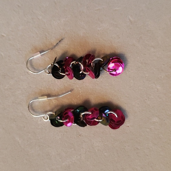 Pink and Black Dangle Earrings - Picture 4 of 5